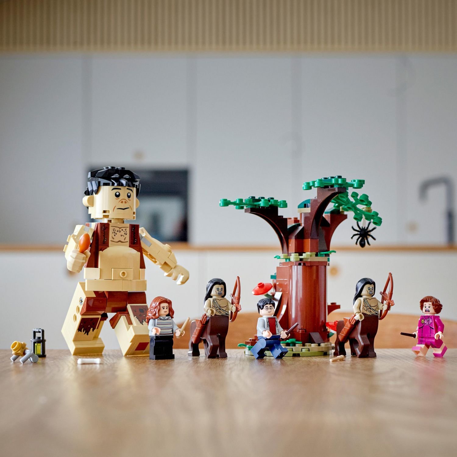 Lego Harry Potter La Forêt interdite : la rencontre d'Ombrage – Image 5