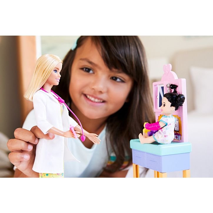 Barbie Pédiatre Playset, Poupée blonde - Mattel – Image 2